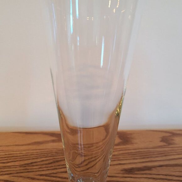 Footed Pilsner Brew Lager Beer Glass Tall Slim Sleek Sophisticated  |  14 Oz. - Picture 3 of 9